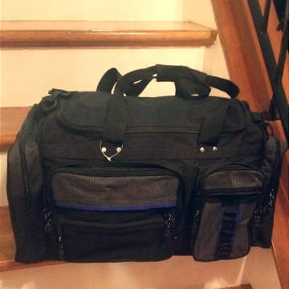 Aero Sport Duffel Bag W/Shoulder Strap - Picture 1 of 4